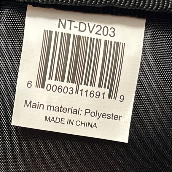 INIT GRAY BLACK soft ZIP CASE padded technology gaming Crossbody strap, pockets - Picture 7 of 14